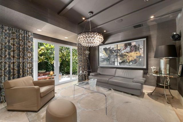 830 E Dilido Dr, Miami Beach, FL 33139