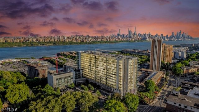 320 Adolphus Ave 219, Cliffside Park Boro, NJ 07010