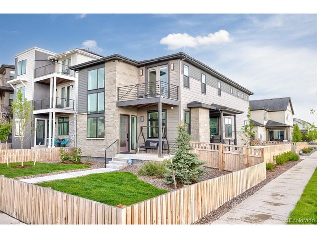 6010 N Perth St, Aurora, CO 80019