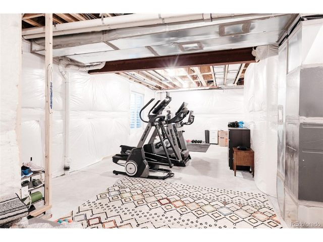 6010 N Perth St, Aurora, CO 80019