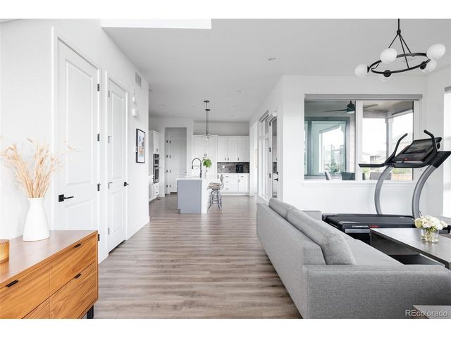 6010 N Perth St, Aurora, CO 80019