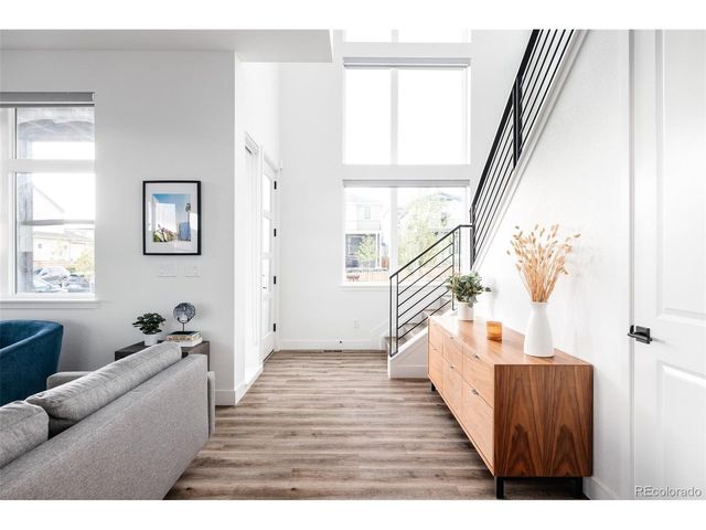 6010 N Perth St, Aurora, CO 80019