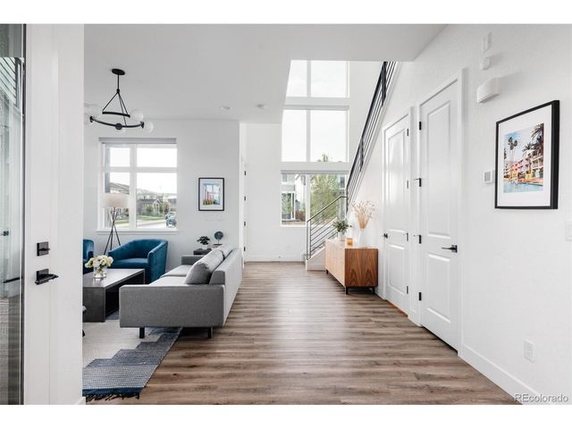 6010 N Perth St, Aurora, CO 80019