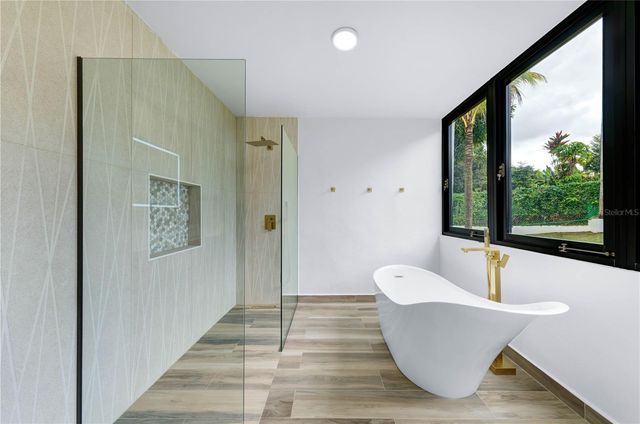 15 SAN ISAAC STREET, San Juan, PR 00927