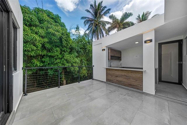 15 SAN ISAAC STREET, San Juan, PR 00927