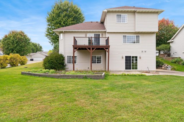 1255 Cuylle Bay, Faribault, MN 55021