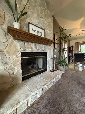 7369 Hillendale DRIVE, Franklin, WI 53132