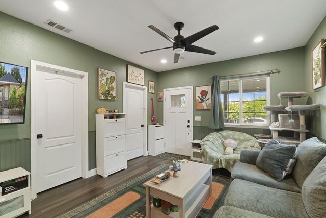 223 Rush St, Lodi, CA 95240