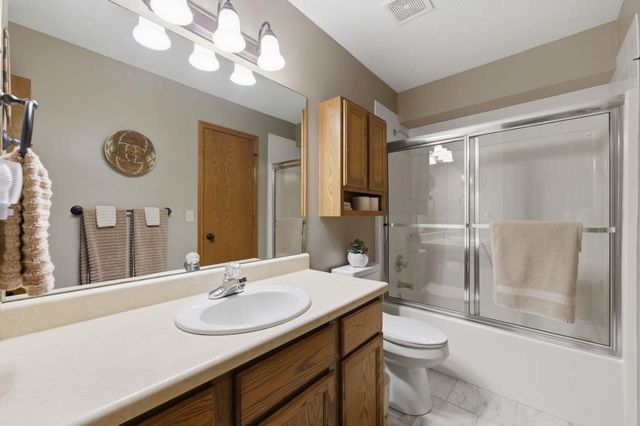 122 E Eagle Watch St, Mulvane, KS 67110