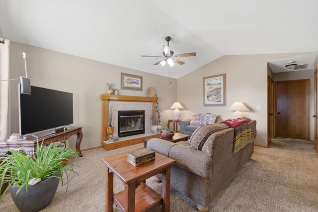 122 E Eagle Watch St, Mulvane, KS 67110