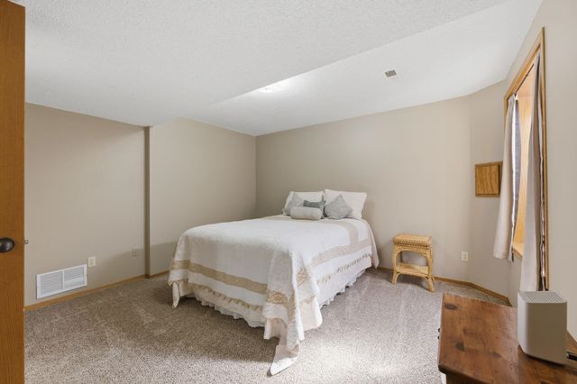 122 E Eagle Watch St, Mulvane, KS 67110