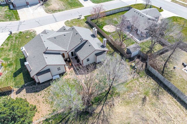 122 E Eagle Watch St, Mulvane, KS 67110