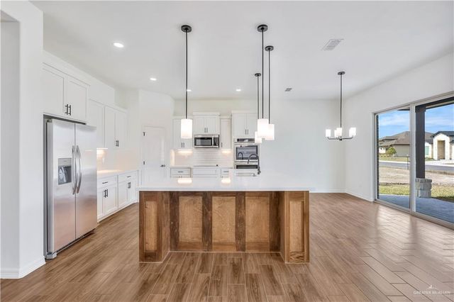 6209 Willow Wood Lane, Harlingen, TX 78552