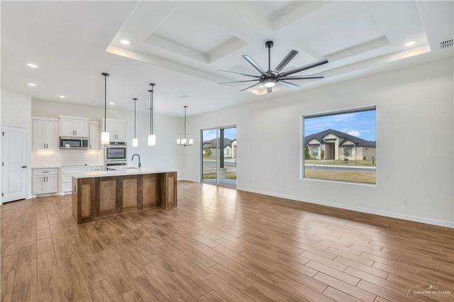 6209 Willow Wood Lane, Harlingen, TX 78552