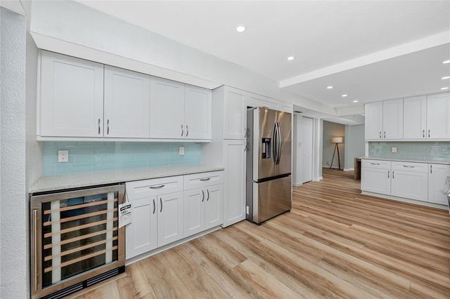 8279 29TH AVENUE N, St Petersburg, FL 33710