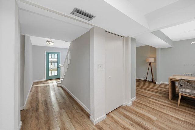 8279 29TH AVENUE N, St Petersburg, FL 33710