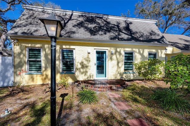 8279 29TH AVENUE N, St Petersburg, FL 33710