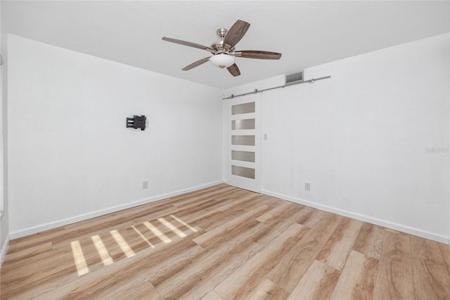 8279 29TH AVENUE N, St Petersburg, FL 33710