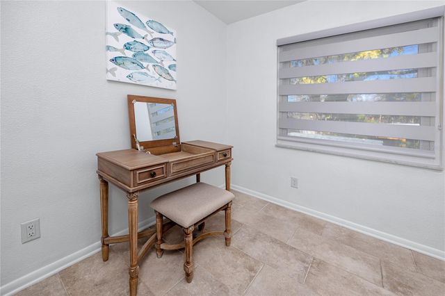 8279 29TH AVENUE N, St Petersburg, FL 33710