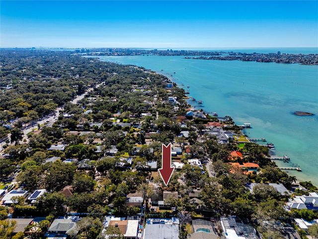 8279 29TH AVENUE N, St Petersburg, FL 33710