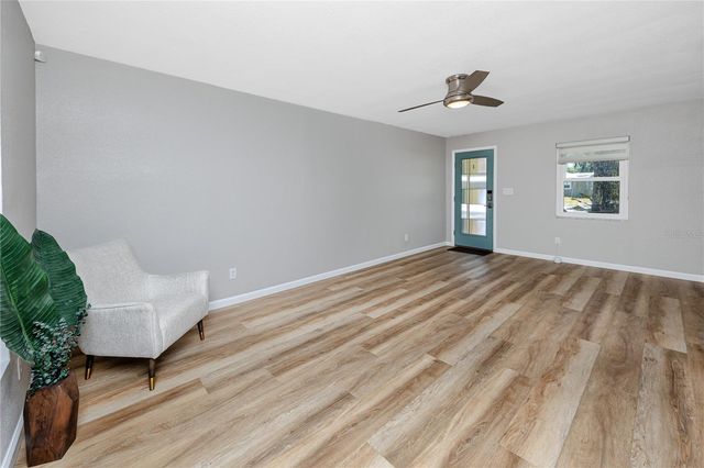 8279 29TH AVENUE N, St Petersburg, FL 33710