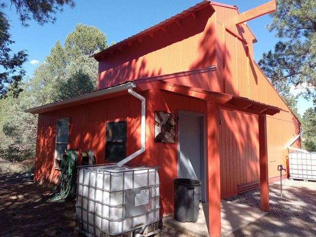 64 McMillen Road, Tijeras, NM 87059