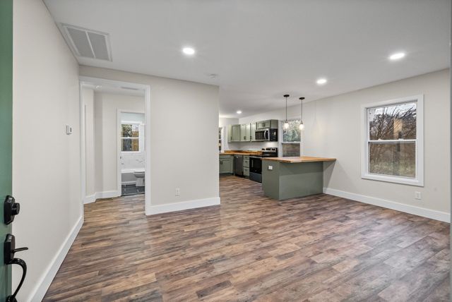 715 McGraw St, Clarksville, TN 37040