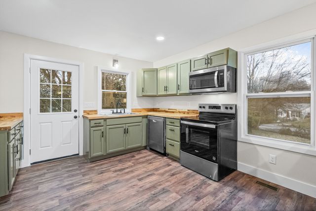 715 McGraw St, Clarksville, TN 37040