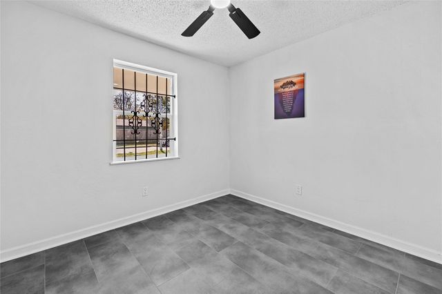 10027 Valley Sun Drive, Houston, TX 77078