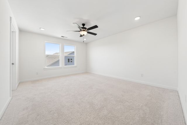 404 Old Springs Ln, Gallatin, TN 37066