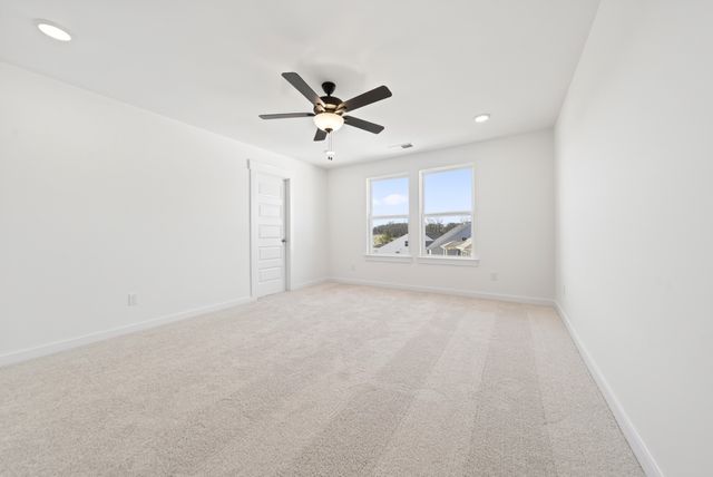 404 Old Springs Ln, Gallatin, TN 37066