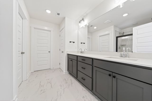 404 Old Springs Ln, Gallatin, TN 37066