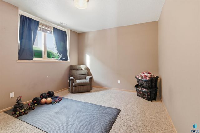 3508 S Judy Ave Avenue, Sioux Falls, SD 57103