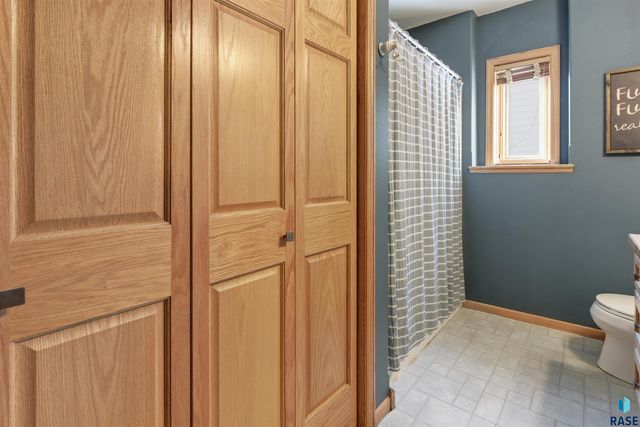 3508 S Judy Ave Avenue, Sioux Falls, SD 57103