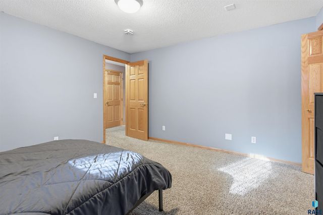 3508 S Judy Ave Avenue, Sioux Falls, SD 57103