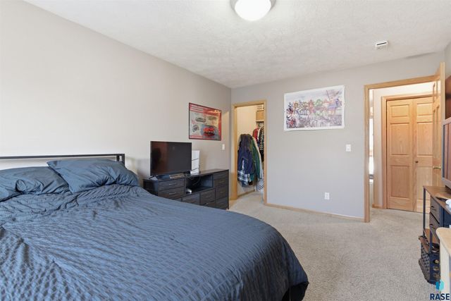 3508 S Judy Ave Avenue, Sioux Falls, SD 57103