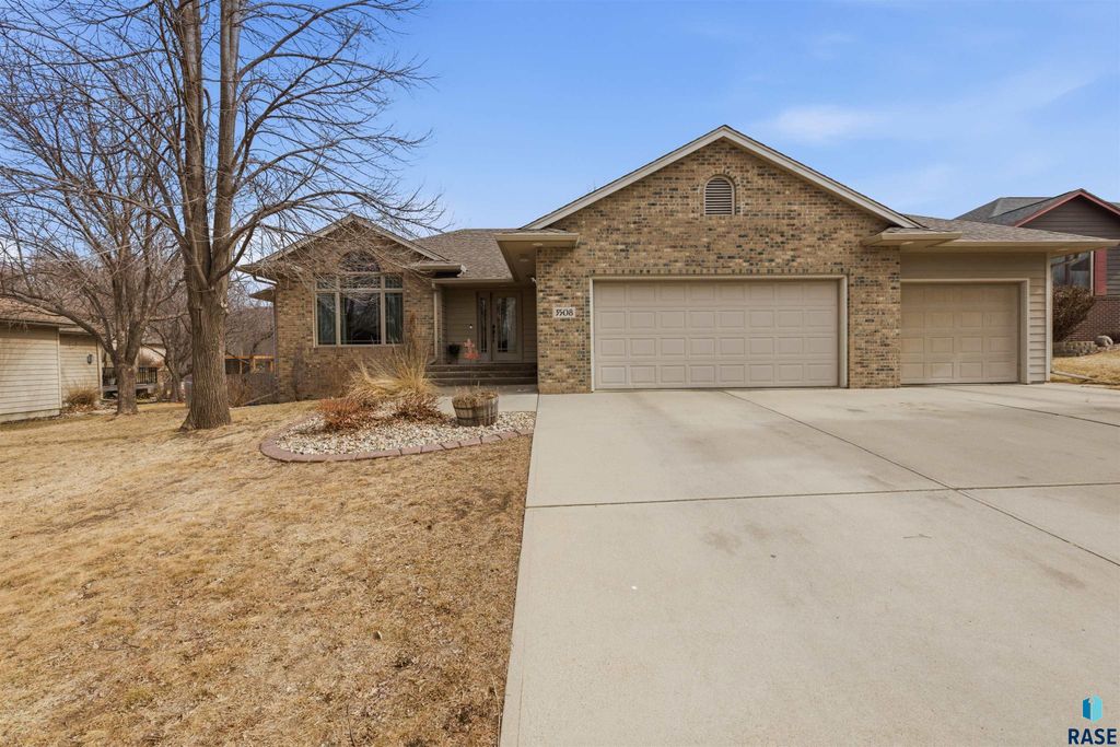 3508 S Judy Ave Avenue, Sioux Falls, SD 57103