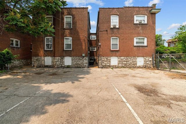 4540 Morganford Road, St Louis, MO 63116