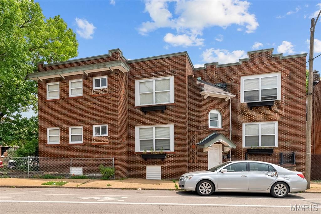 4540 Morganford Road, St Louis, MO 63116