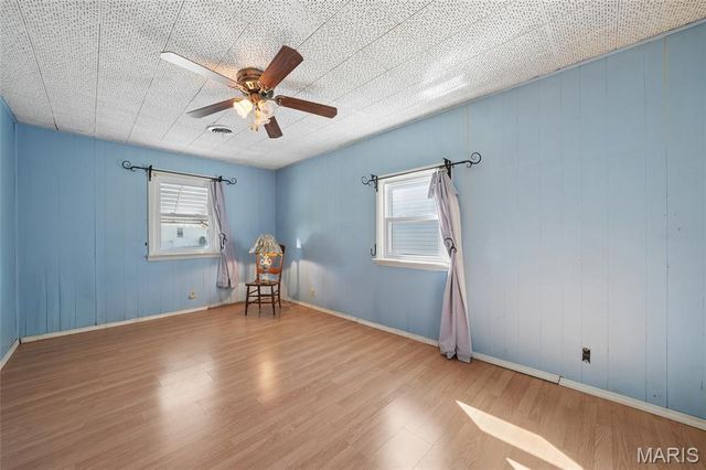 831 Loekes Drive, Florissant, MO 63031