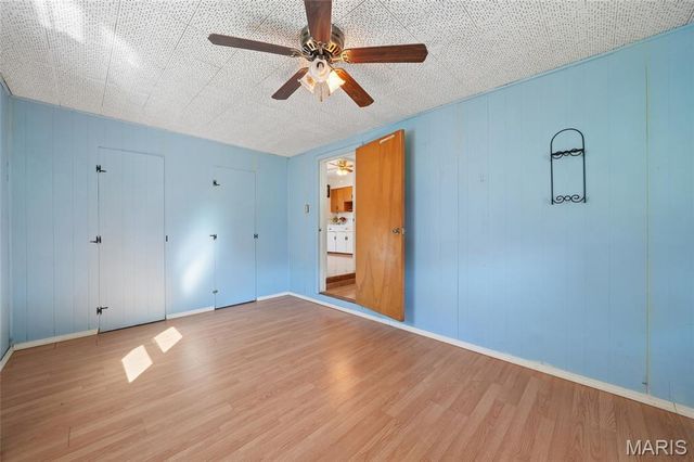 831 Loekes Drive, Florissant, MO 63031