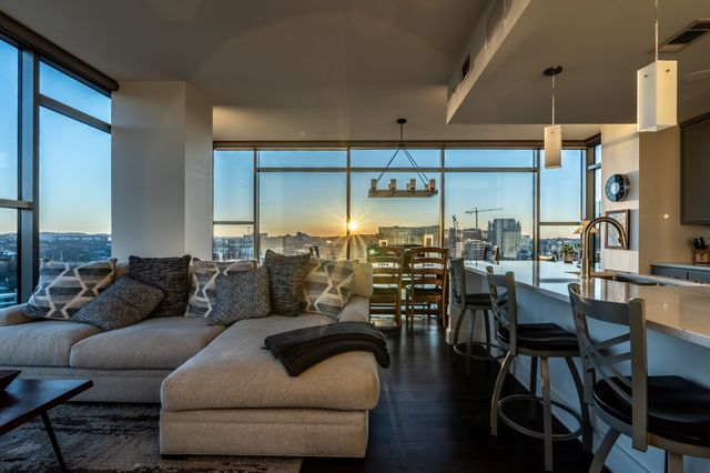 1212 Laurel St Apt 1713, Nashville, TN 37203