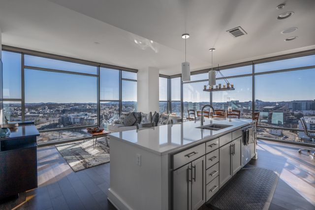 1212 Laurel St Apt 1713, Nashville, TN 37203