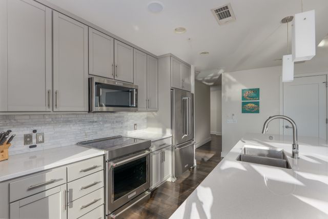 1212 Laurel St Apt 1713, Nashville, TN 37203