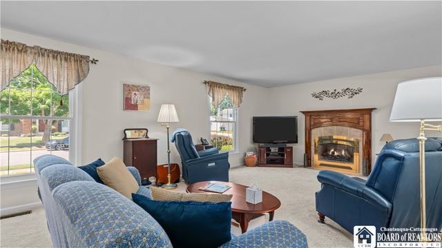 1317 Cambridge Avenue, North Tonawanda, NY 14120