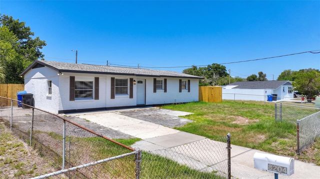 8204 ALLAMANDA AVENUE, Tampa, FL 33619