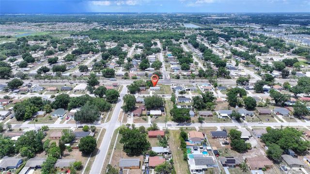 8204 ALLAMANDA AVENUE, Tampa, FL 33619