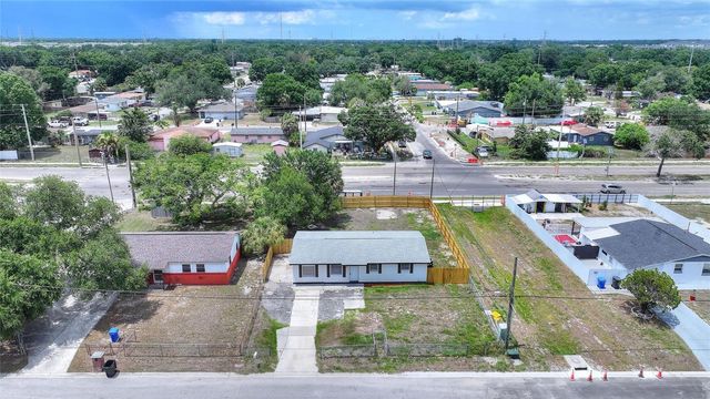 8204 ALLAMANDA AVENUE, Tampa, FL 33619