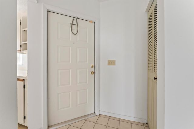 1261 Pine Sage Circle, West Palm Beach, FL 33409