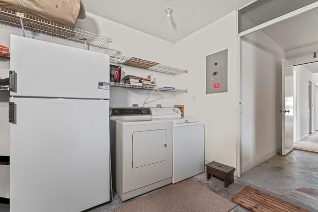 1261 Pine Sage Circle, West Palm Beach, FL 33409